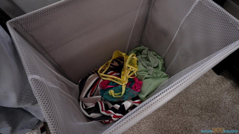 Moms Boy Toy: Moms Panties - S1:e2