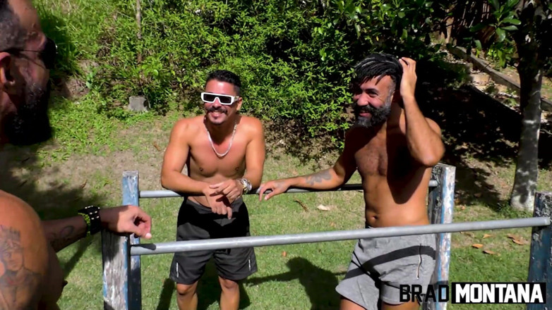 Brad Montana Productions: Gefräßige Nymphomon Hat Einen Dreier Gefickt Und Dpa Im Fell...