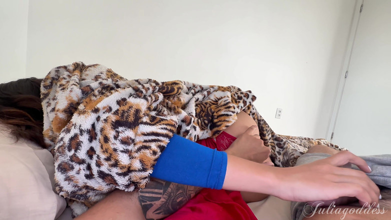 Shamelesscouple: La ricompensa segreta della supergirl a tarda notte con letto...