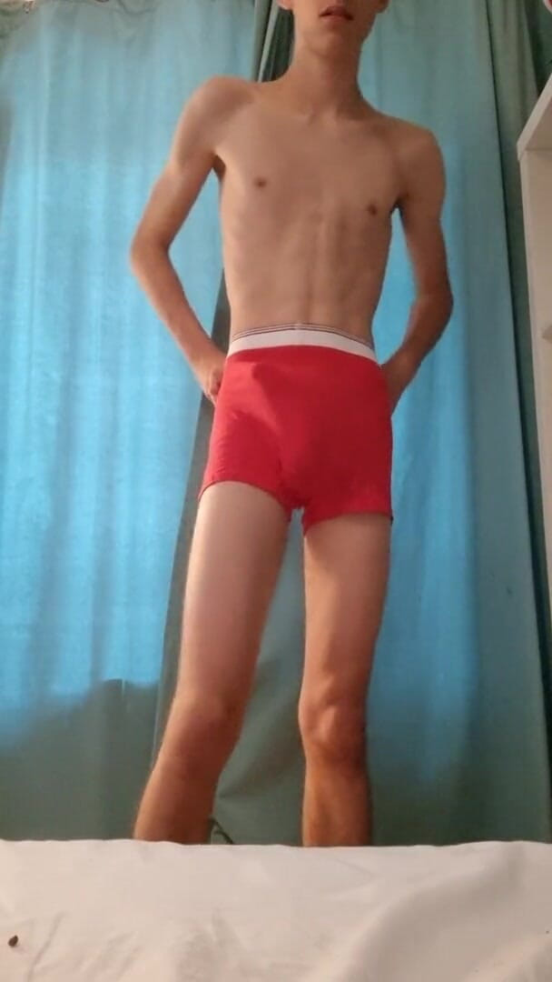 Endeless guys: Îmi scot boxerul pentru tine