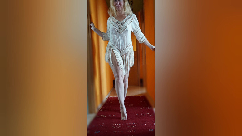 Selena701: Selena pózuje sexuální hry