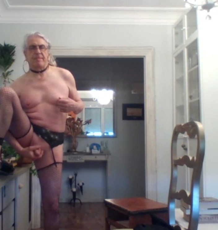 Carlatx: Old Spanish Whore