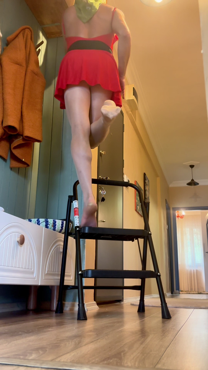 cd_aysemmm: ¿Puedes sostener la escalera?