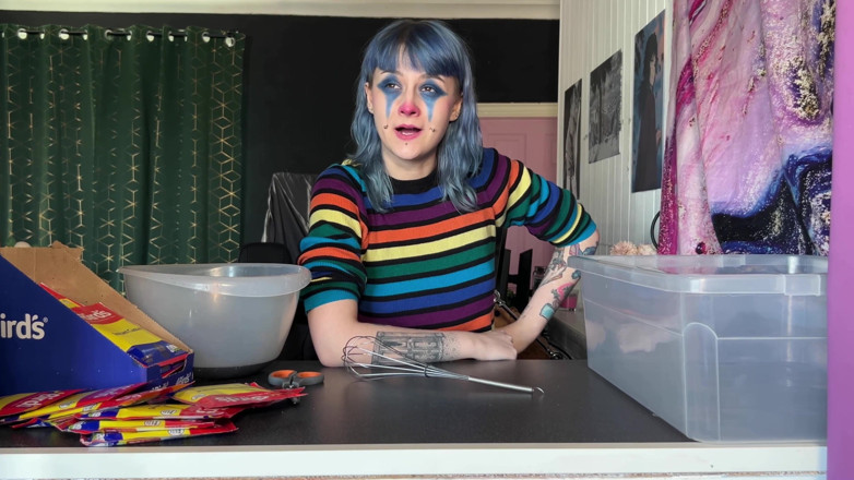 Alice Bean: Alice Makes Custard