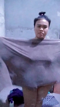 Have Shower Together with Khaira Asian Teen