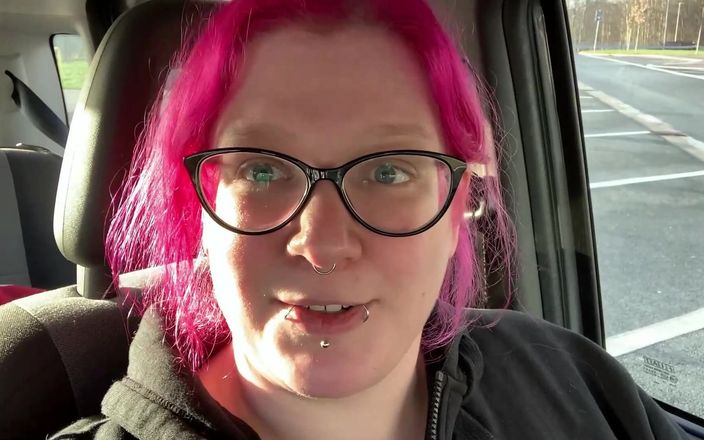 Abby Strange: Chubby German Abby Strange - Pee Compilation, Outdoor Pissing