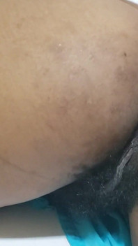 MILF berpantat besar suka lucah pantat hitam besar xxx