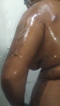 Shower Show Lil Latina Bts