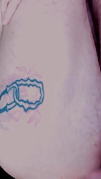 He Rubs That Big Tip