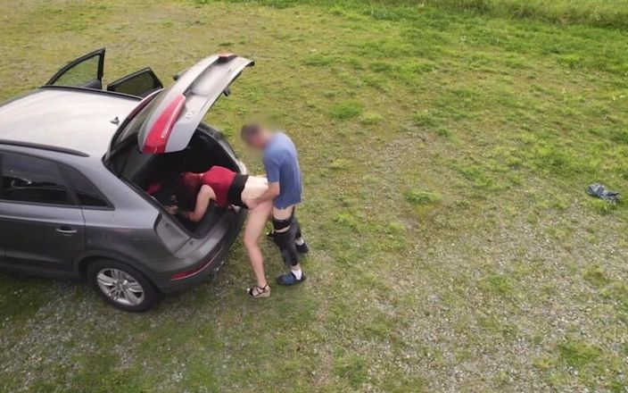 GeileDEERN: Cewek sange ini dientot habis-habisan sama mainan seks di dalam...