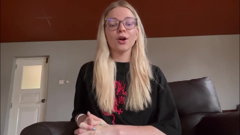 Goddess_Bella_Rae: 4 manieren om een slaaf te straffen