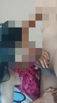 Šukání čerstvě těhotné manželky spolupracovníka