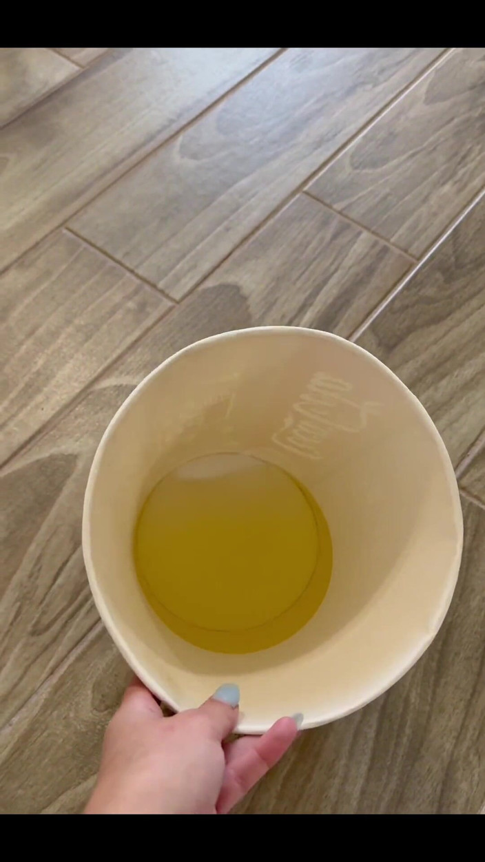 Tiffstreatsxoxo: 1 Vídeo de xixi