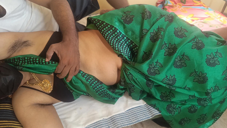 Palani69: Grön färg Saree Aunty het romantik viral video 3
