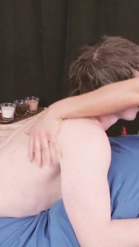 Liebende dicke titten, szene-1 vollbusige brünette masseuse endet am ende, sex mit ihrem kunden zu haben