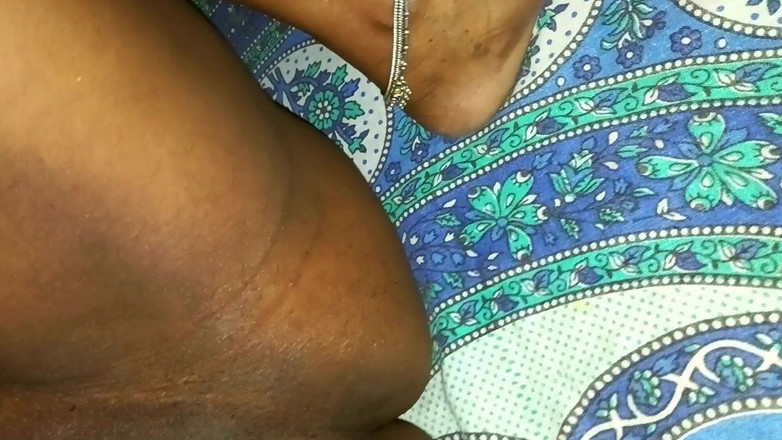 Popmini: Indian Tamil Aunty Sangeeta Hot Sex and Dick Riding with...