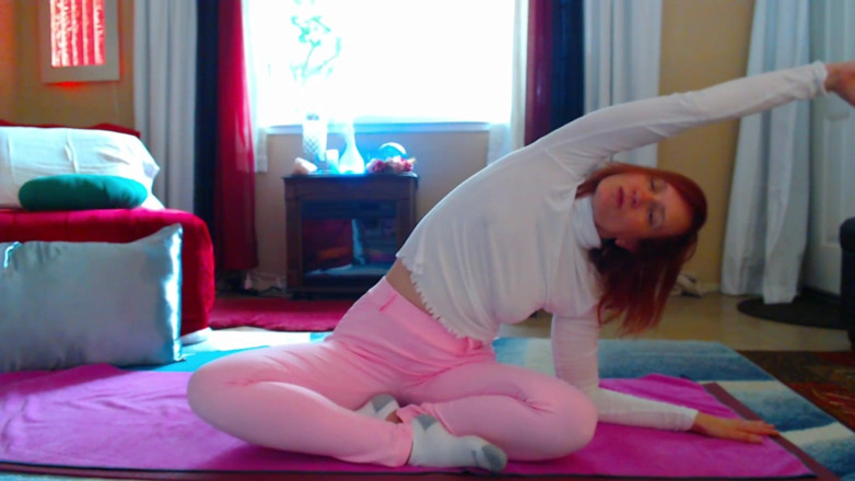 Aurora Willows: Yoga Beginner flow 3