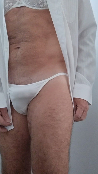 dragontrainer5: CD Performs Quick Tease Showing New White Bra and Panties