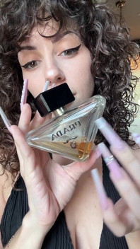 Garrafa de perfume Asmr