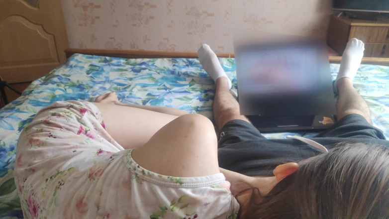 Sasha Green: Masturbates and sucks dick to stepbrother while watching porn