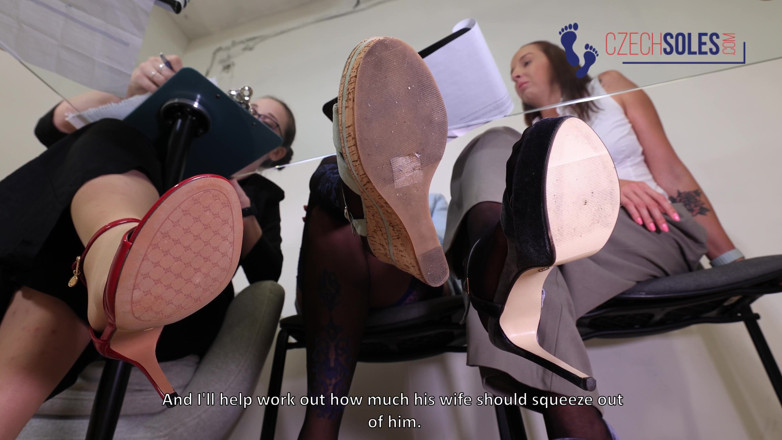 Czech Soles - foot fetish content: Manajer didominasi sama tiga di kantor - pov