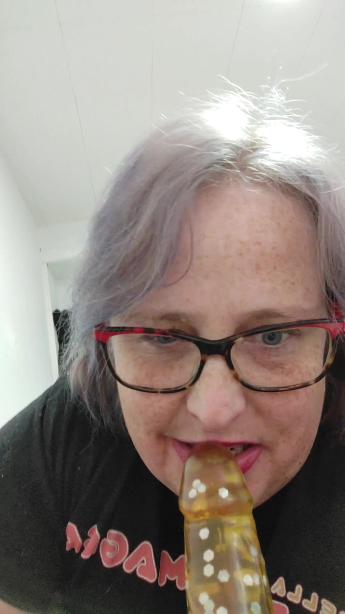 Ang the dirty Canadian: BJ POV