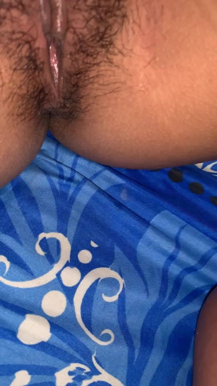Indo Girl: 继妹和她的继兄弟