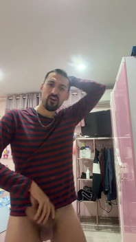 Táta Si Honí a Často Běhá