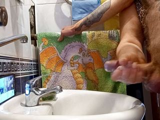 Sweet July: In the bathroom, a girl helps me masturbate my cock