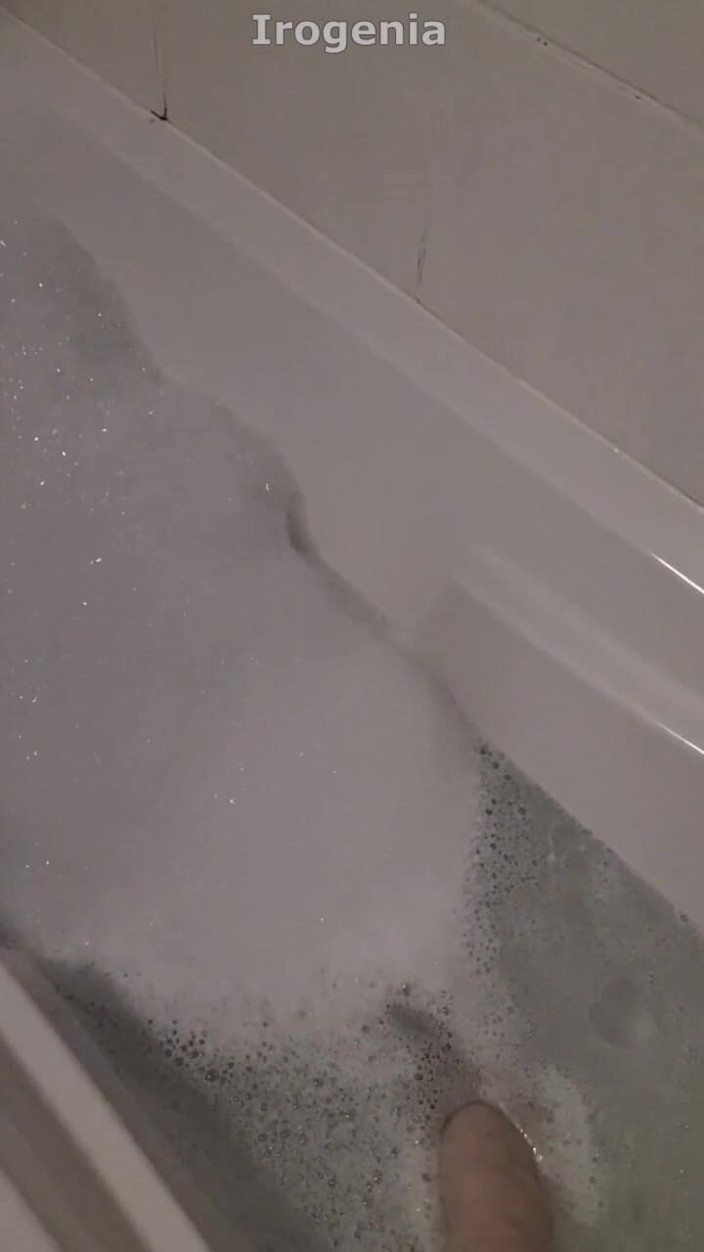 Irogenia: Spies on a Horny Teen Taking a Bath