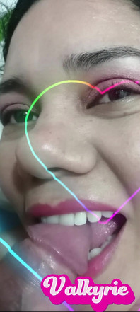 Valkyrieandluigy přijďte mě sledovat a podívejte se na nová videa