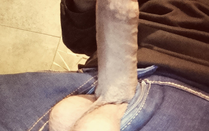 HemoShovel: Als De Mooie Slechte Jongen Zijn Penis Laat Rechtstaan En...