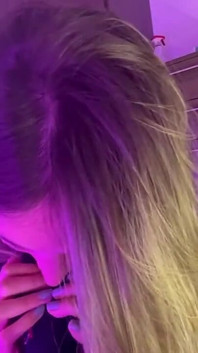 Compilație de lesbiene care se bucură de fetișul picioarelor