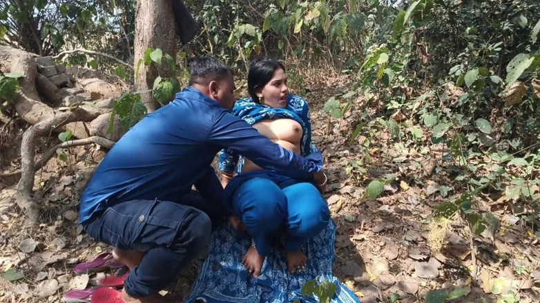 Sona bhabhi: Indian Village Sex Video, Indian Girl Big Boob Press by...
