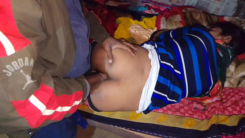 Priya Sena: Aku suka meludahi pantat kakak iparku.