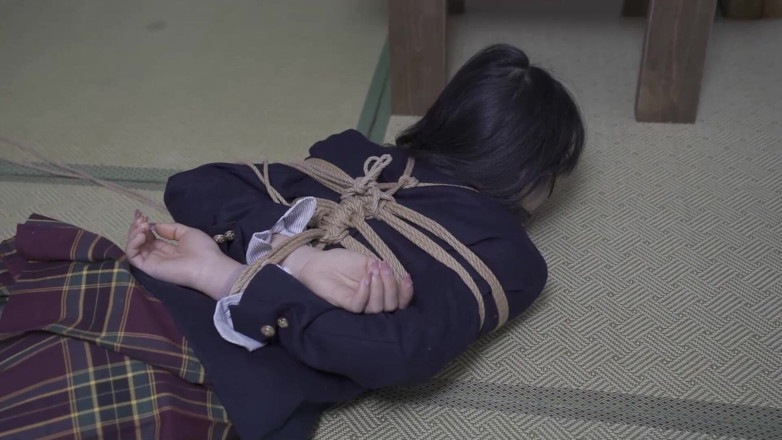 Aisan girl bondage: Fai venire la ragazza con un vibratore