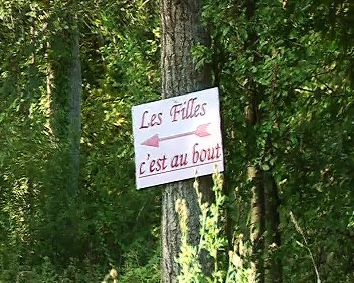 Monde Francais: Curvă franceză roșcată ia pula mare în cur în spatele camionului
