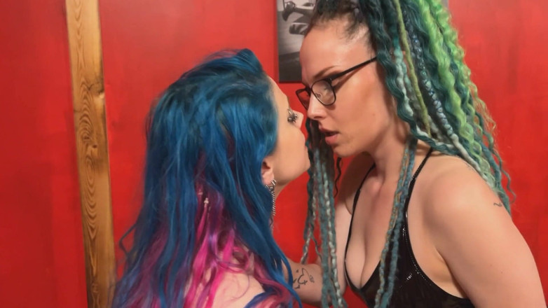 EdgesOfReality: Two Girls... One Sybian