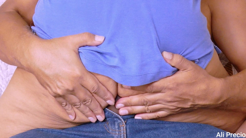 Ali Precio: Mein kleiner arsch reitet einen riesigen langen dildo, bis ich...