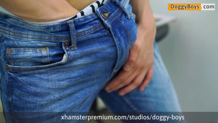 Doggy boys: Sexy Tattooed Teen Twink Boy Jerks off