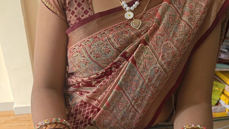 Sexy baby girl: Bhabhi chupó mi polla a cambio de sujetador y bragas...