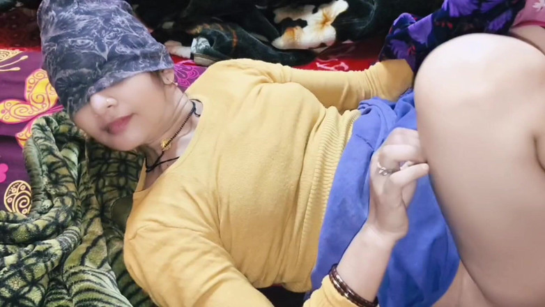 Village studio: Świeżo poślubiona panna młoda uprawia seks ze swoim mężem, z...