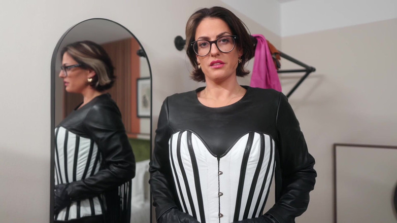 Countess diamond: Полная одержимость кожей