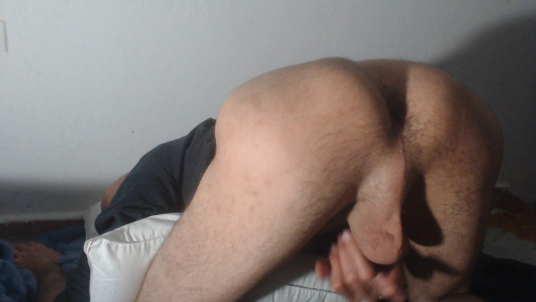 Kinkyboymilk: Bunda apertada quer pau grande dentro