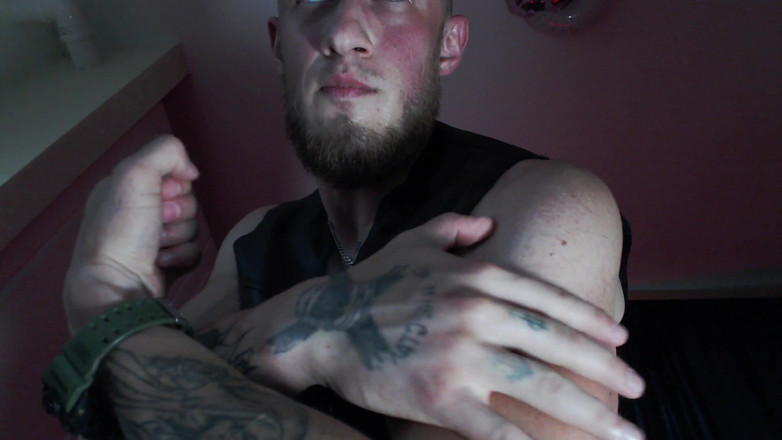 Hunky time: Muscle Worship - Biceps