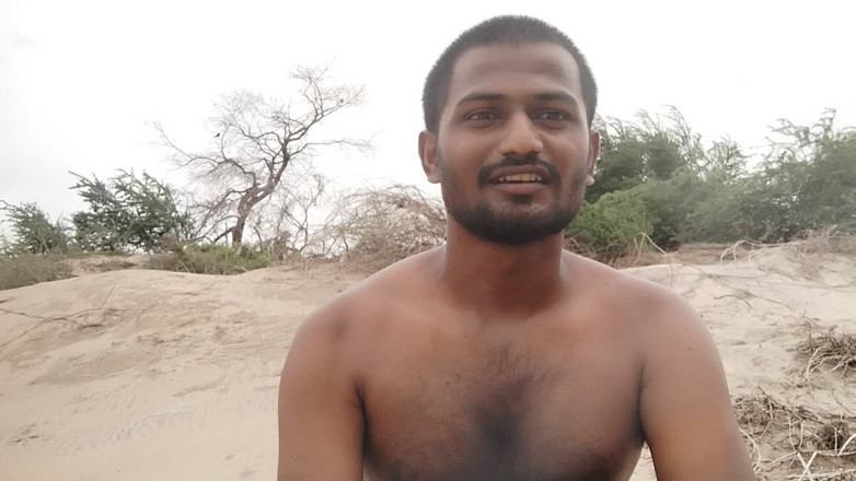 KUMBHA MANOJ KUMAR: Xhard giocando sulla sabbia moglie non viene mai e quindi...