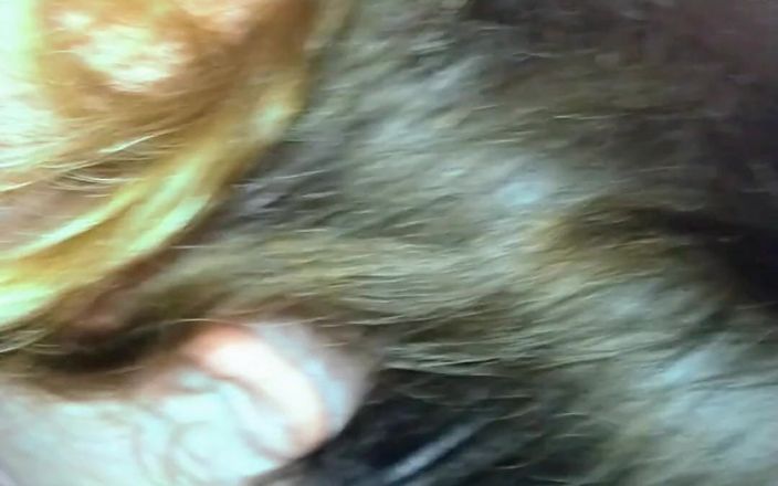 Kimmywetwet: Con đĩ BBC bú cu trên hiên trước
