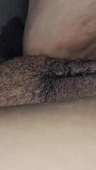 Latina-MILF hübsche füße streicheln meinen schwanz und gibt dann BBC doggystyle