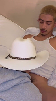 Con Cu Đói Twink Con Đĩ Nhỏ Xíu Cao Bồi Đụ Thô!