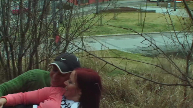 Gazongas: Couple having sex outdoor